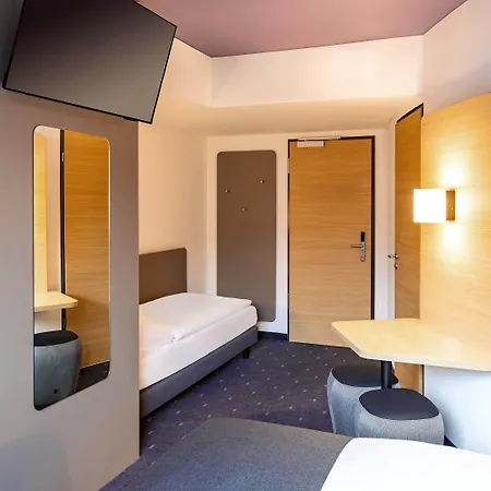 Berlin-airport Hotel 3*