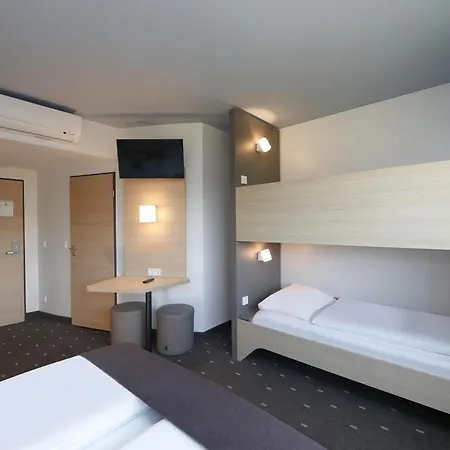 Hotel Berlin-airport 3*
